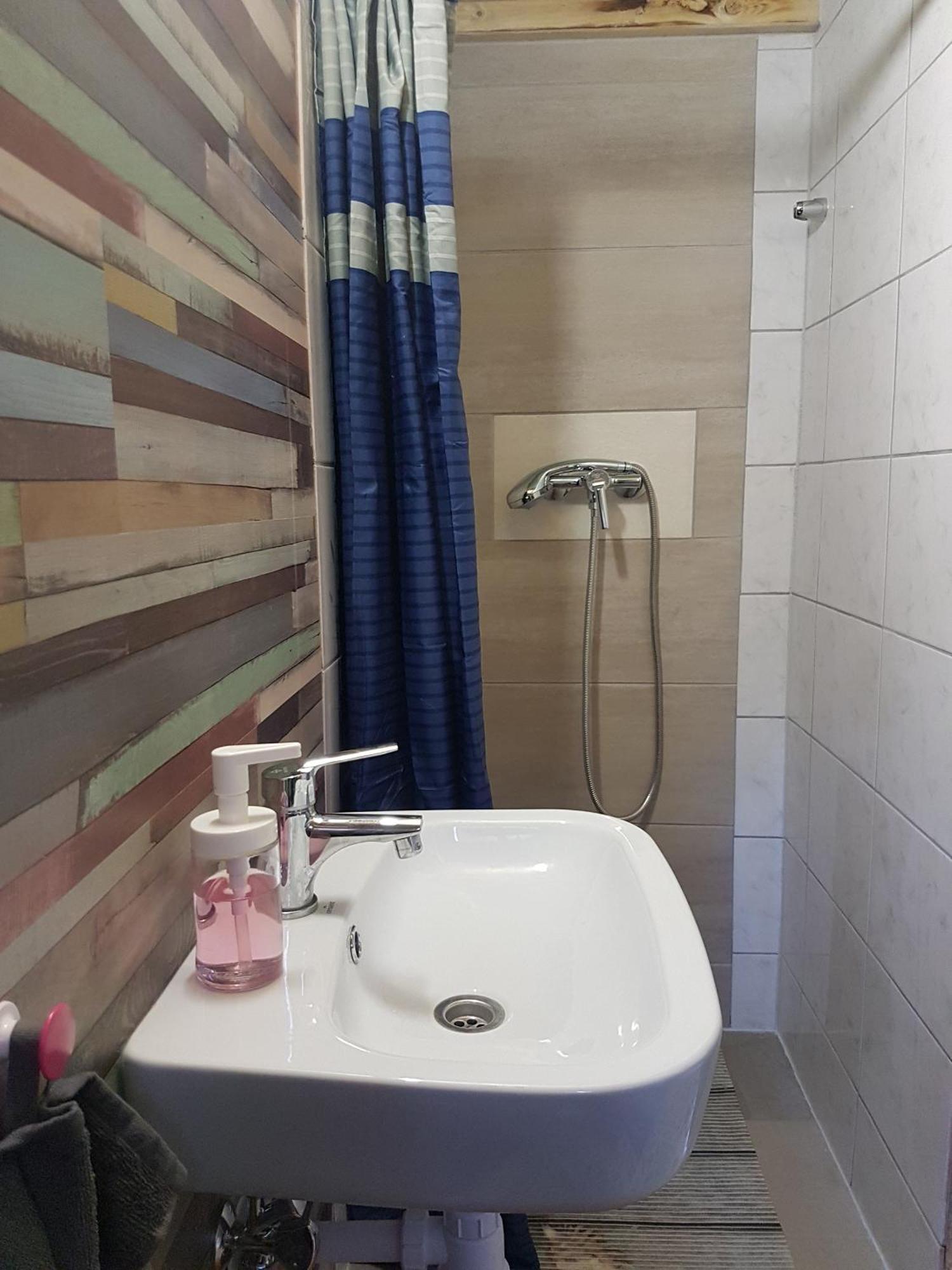 Mandel Fahazak Hotel Paloznak Room photo